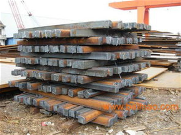 ���F����